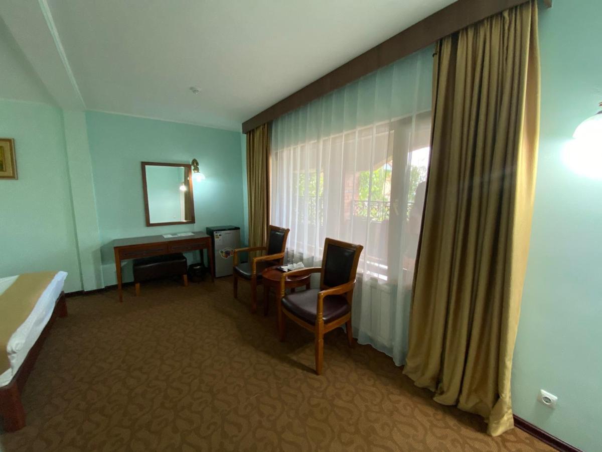 Morelux Boutique Hotel Kapchagay Exterior photo