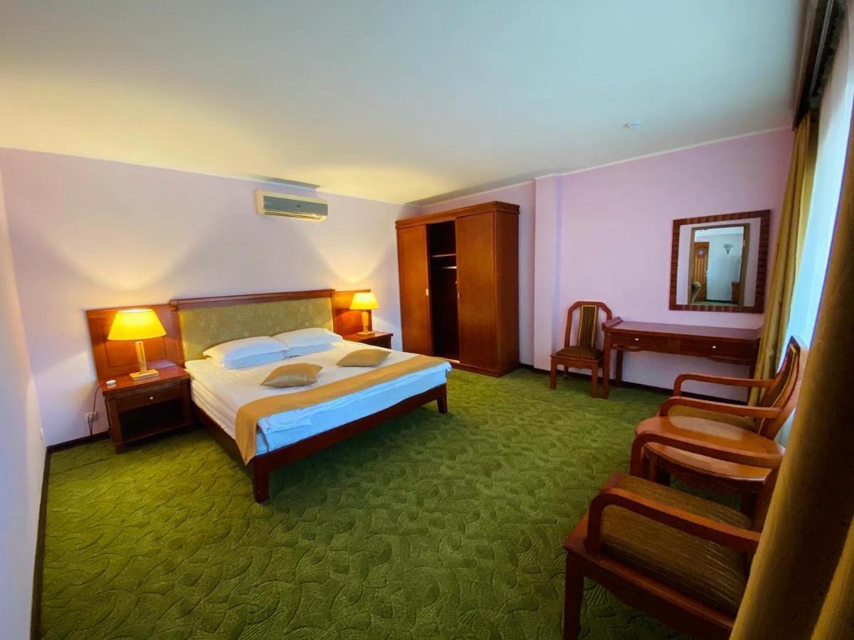 Morelux Boutique Hotel Kapchagay Exterior photo